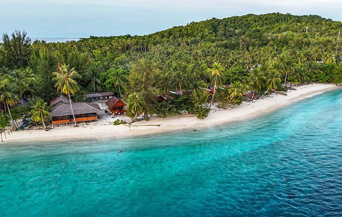 Raja Ampat Sunrise Homestay, Fam Islands, Raja Ampat