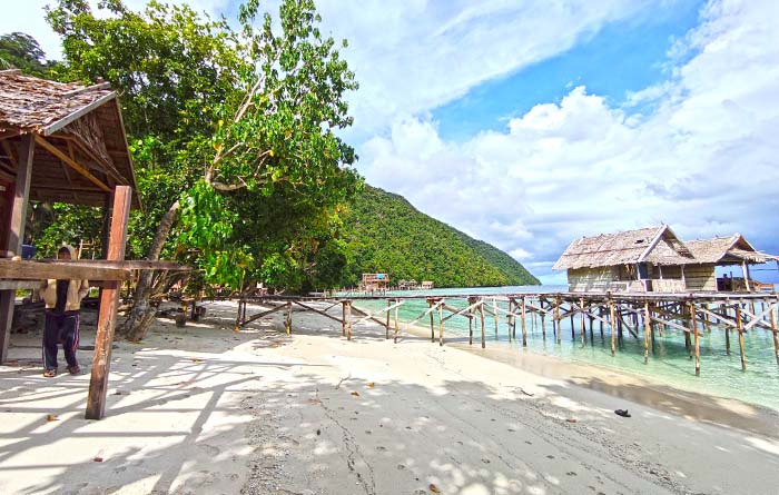 Napoleon Sawandarek Homestay, Sauwandarek, Pulau Mansuar, Raja Ampat