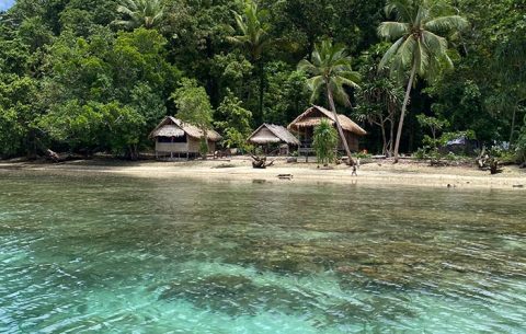 Yenaiwon Homestay, Pulau Arefi, Batanta, Raja Ampat